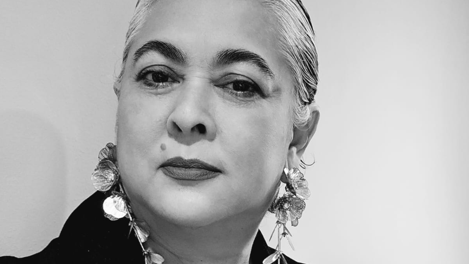 Искусство и антикризисный менеджмент как кредо Сончарт (Аом) Крайнары