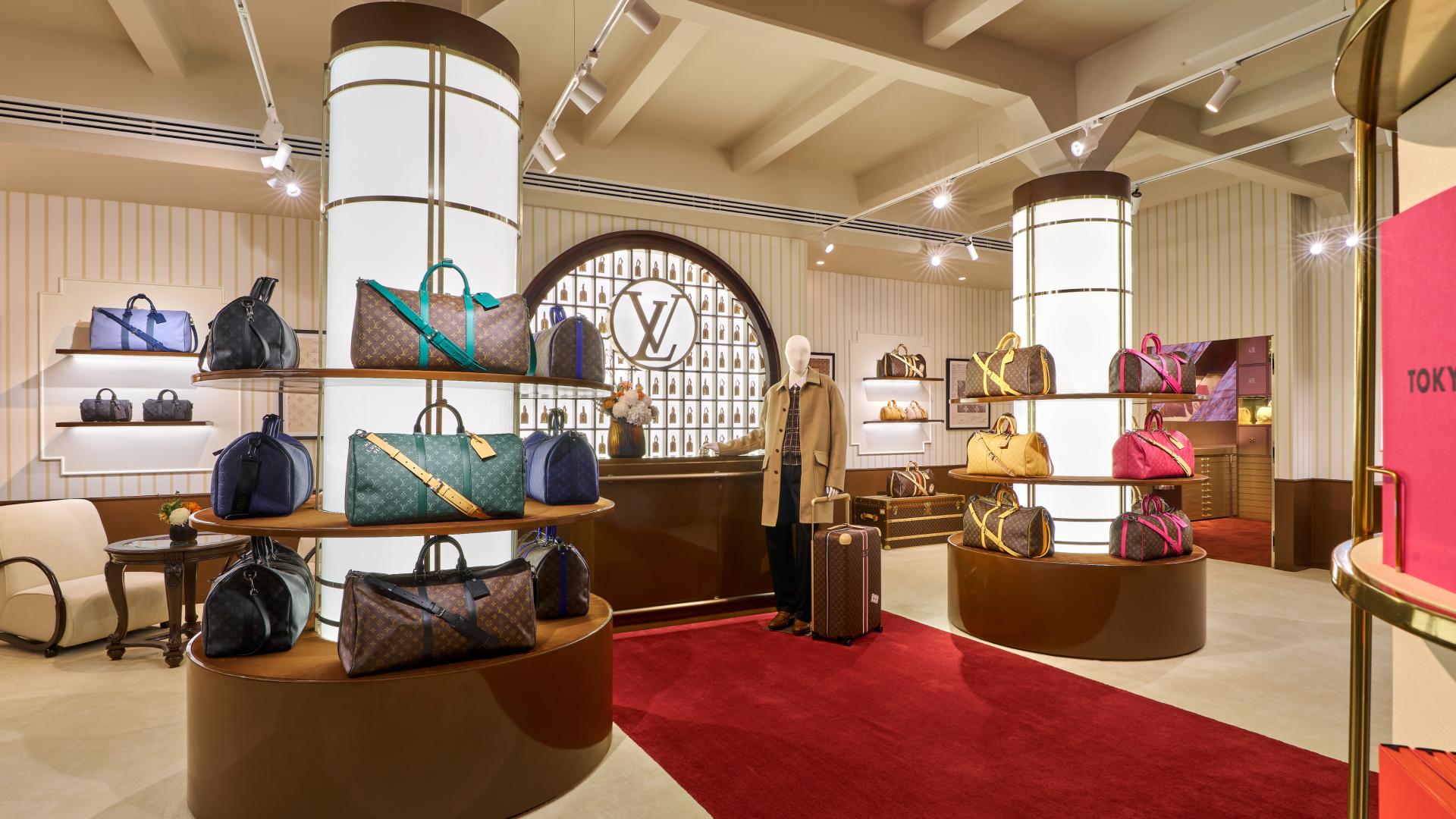 LV Hotel открылся в Бангкоке